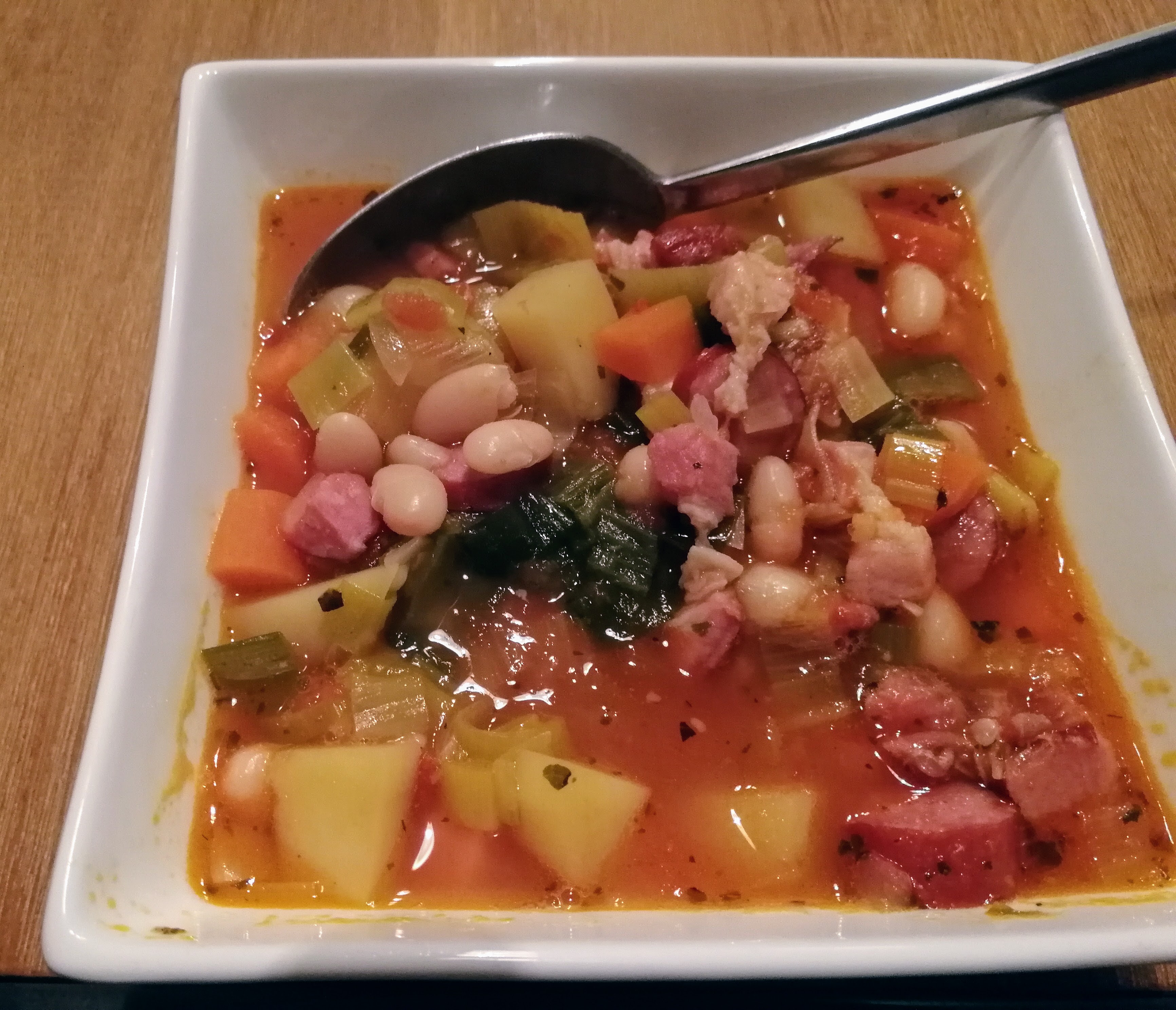 Immer-wieder-Aufwärm-Suppe – gregorkocht